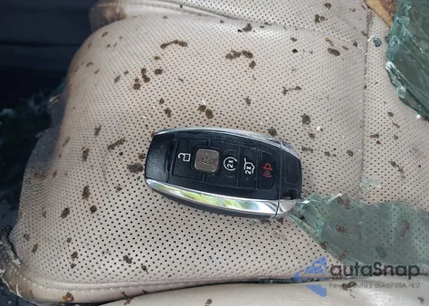 2019 Lincoln Navigator L Select z USA, uszkodzony, nr VIN 5LMJJ3HT7KEL12946